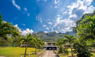 Finca a la venta a 45 min de Bogota