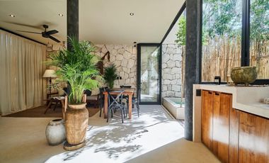 CASA CON JARDIN Y ALBERCA EN VENTA EN TULUM