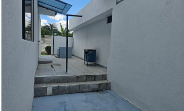 EN RENTA CASA DENTRO DE CONJUNTO FAMILIAR DE 3 CASA – SECTOR MIRASIERRA - VALLE DE LOS CHILLOS