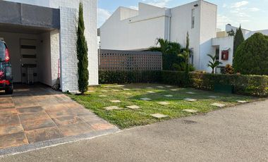 VENDO CASA CEIBAS DEL CASTILLO  DE DOS NIVELES Cali Jamundí