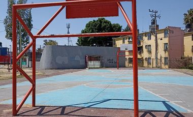 BUENA LUZ NATURAL DEPARTAMENTO. JUEGOS INFANTILES, GIMNASIO