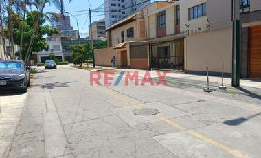 Venta De Casa Como Terreno En Magdalena Del Mar