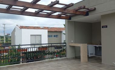 Venta de Casa 2 nivel,  Ciudad Country  – Cali – Jamundí
