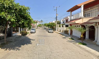 OPORTUNIDAD ÚNICA, FRACCIONAMIENTO FOVISSSTE 96 PUERTO VALLARTA JALISCO, PRECIO MUY POR ABAJO DE SU VALOR COMERCIAL, YA QUE ES UN REMATE BANCARIO