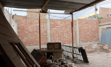 VENTA DE TERRENO DE 105 M2 EN COMAS