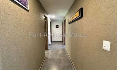 Rento amueblado pb en duplex altos de juriquilla 3 recamaras 3 baños 2 cocheras