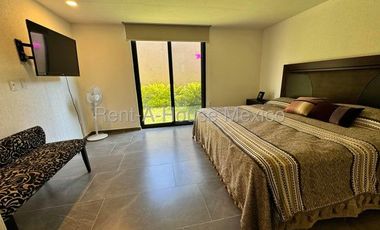 Rento amueblado pb en duplex altos de juriquilla 3 recamaras 3 baños 2 cocheras