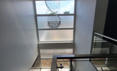 En venta lujosa y moderna casa en Isla Mocoli