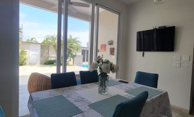 En venta lujosa y moderna casa en Isla Mocoli