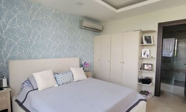 En venta lujosa y moderna casa en Isla Mocoli