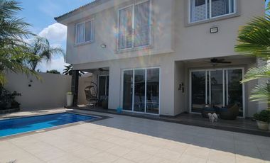En venta lujosa y moderna casa en Isla Mocoli
