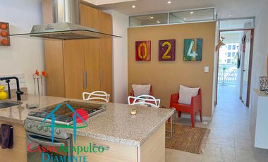 Acogedor departamento en edificio con club de playa. Con vista parcial al mar