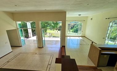 LAS CAÑADAS HERMOSA CASA EN VENTA A CAMPO DE GOLF CON ALBERCA Y LA MEJOR VISTA