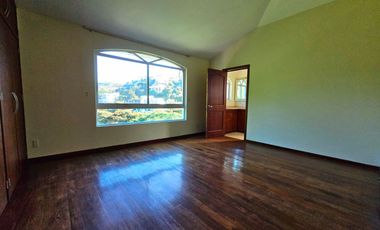 LAS CAÑADAS HERMOSA CASA EN VENTA A CAMPO DE GOLF CON ALBERCA Y LA MEJOR VISTA