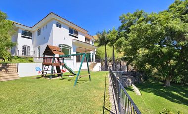 LAS CAÑADAS HERMOSA CASA EN VENTA A CAMPO DE GOLF CON ALBERCA Y LA MEJOR VISTA