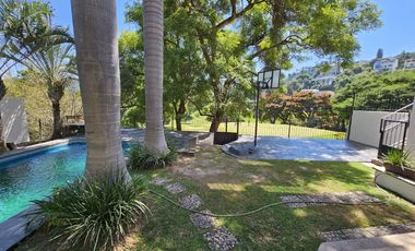 LAS CAÑADAS HERMOSA CASA EN VENTA A CAMPO DE GOLF CON ALBERCA Y LA MEJOR VISTA