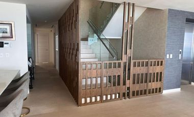 Penthouse con vista panorámica al mar en venta, Puerto Cancún, Cancún
