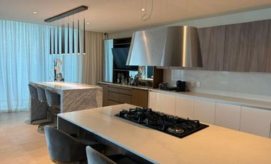 Penthouse con vista panorámica al mar en venta, Puerto Cancún, Cancún