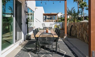 Casa Amueblada con Vista al Mar en Villas Punta Piedra con Amenidades de Estilo Resort