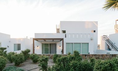 Casa Amueblada con Vista al Mar en Villas Punta Piedra con Amenidades de Estilo Resort