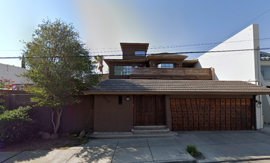 VENTA DE GRAN CASA EN LOMAS DE SAN LUIS, SAN LUIS POTOSI