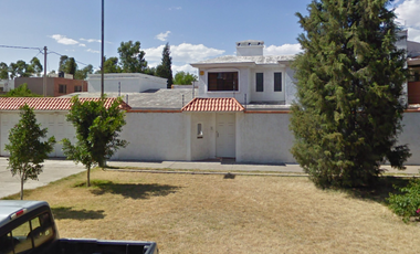 VENTA DE GRAN CASA CON JARDIN EN TANGAMANGA SAN LUIS POTOSI
