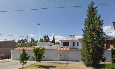 VENTA DE GRAN CASA CON JARDIN EN TANGAMANGA SAN LUIS POTOSI