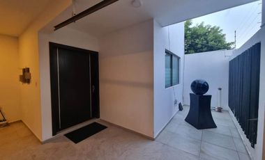 CASA AMUEBLADA EN VENTA EN FRACC. LAS PALMAS, BOCA DEL RÍO, VERACRUZ