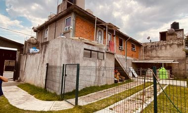 Propiedad c/4 Departamentos en Venta, Zinacantepec, México