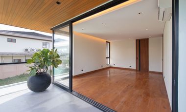 Luxury 5-Bedroom House and Lot for Sale – Brand New in Tivoli Royale, Quezon City
