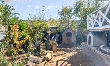 CASA EN QUILPUÉ CON AMPLIACIÓN EN ENTORNO PRIVILEGIADO