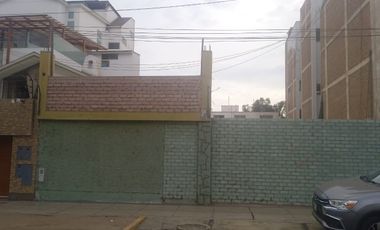 TERRENO  DE 360M2 EN TOMÁS MARSANO, MIRAFLORES