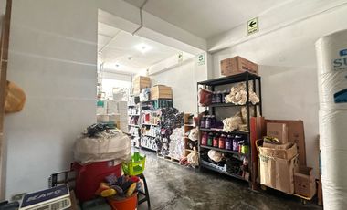 SE VENDE HOSTAL, excelente ubicación en edificio de 4 pisos en plena avenida auxiliar de la Vía Expresa
