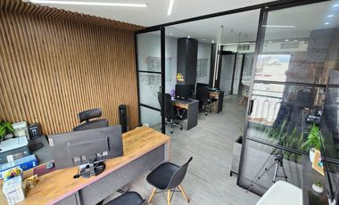 OFICINA COMERCIAL REMODELADA EN VENTA SOTOMAYOR.