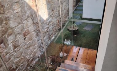 Vive el Encanto del Lago: Casa con Inigualables Vistas Panorámicas en Tequesquitengo.