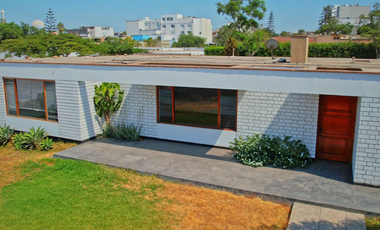 CASA COMO TERRENO EN SANTIAGO DE SURCO