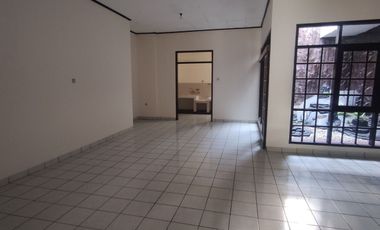 Sewa Rumah Siap Huni di Turangga Bandung Belakang Hotel Horison