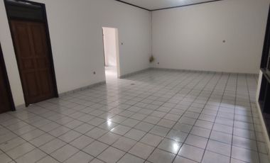 Sewa Rumah Siap Huni di Turangga Bandung Belakang Hotel Horison