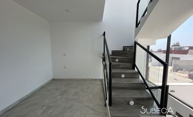 Casa En Venta Fraccionamiento Cerrado en Coatepec.