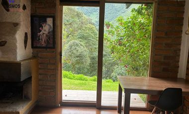 Venta de hostal con terreno en Cotacachi, 5 hectáreas