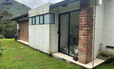 Venta de hostal con terreno en Cotacachi, 5 hectáreas