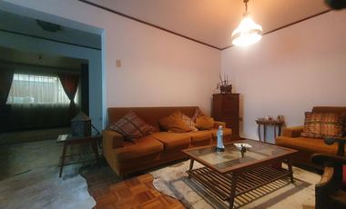Amplia casa en Centro / Plan de Viña del Mar, 4 dormitorios, 4 baños, 3 estacionamientos UF 7.990