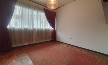 Amplia casa en Centro / Plan de Viña del Mar, 4 dormitorios, 4 baños, 3 estacionamientos UF 7.990