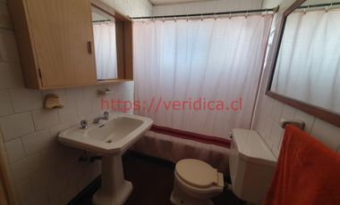Amplia casa en Centro / Plan de Viña del Mar, 4 dormitorios, 4 baños, 3 estacionamientos UF 7.990