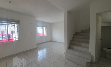 CASA EN RENTA GRUTAS RESIDENCIAL