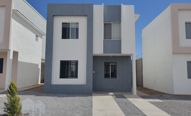 CASA EN RENTA GRUTAS RESIDENCIAL