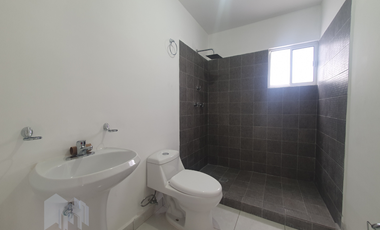 CASA EN RENTA GRUTAS RESIDENCIAL