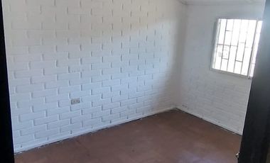 $69.990.000 CASA  a  4 CUADRAS ESTACION LAS AMERICAS , VILLA ALEMANA  Muy buena ubicación, a unos minutos estación las Américas y locomoción a una cua