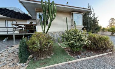 HERMOSA Y GRAN CASA CON PISCINA, EN PARCELA A 7 KT. DEL CENTRO DE ALGARROBO