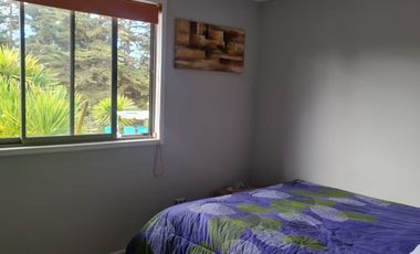 HERMOSA Y GRAN CASA CON PISCINA, EN PARCELA A 7 KT. DEL CENTRO DE ALGARROBO